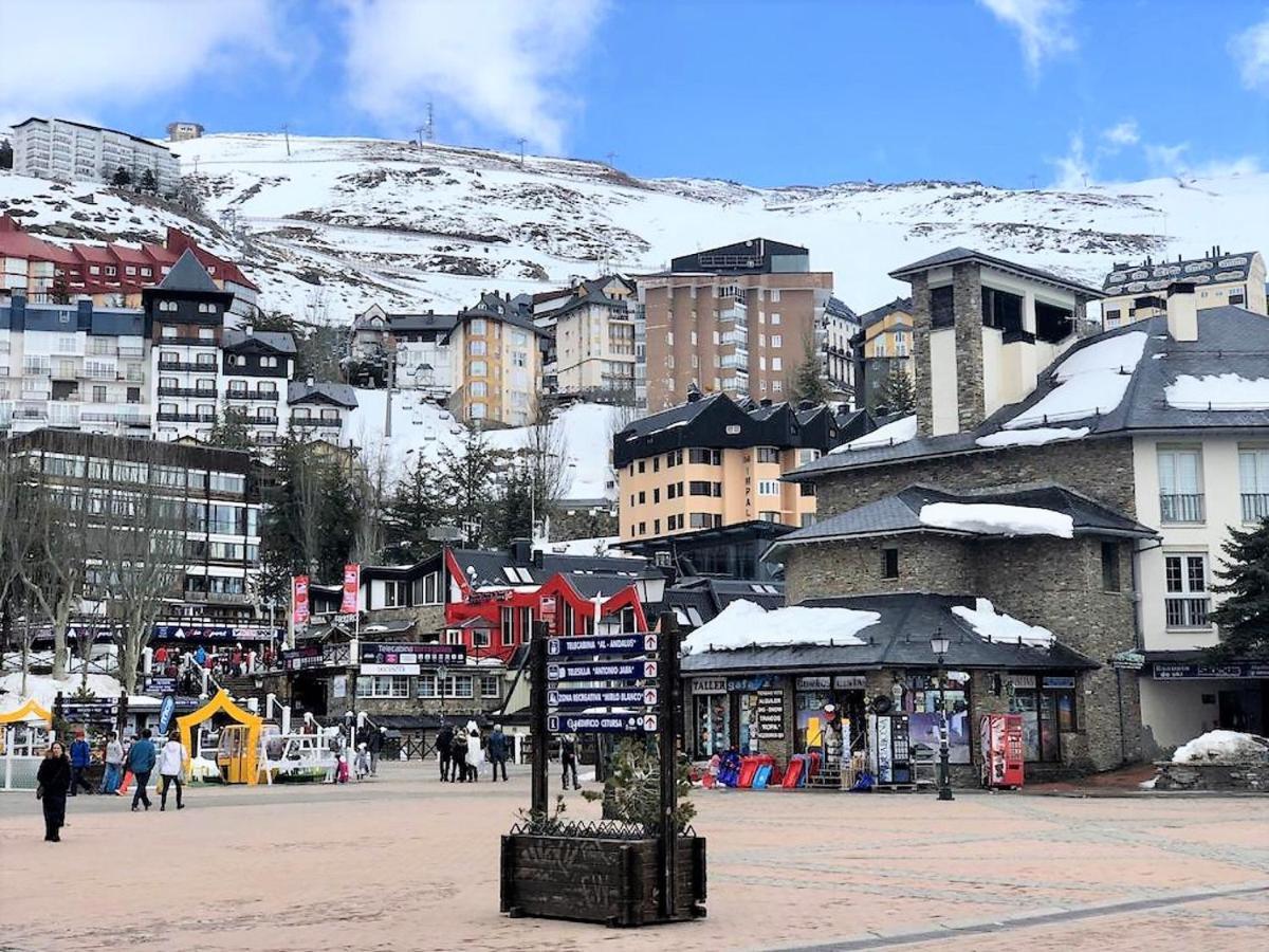 Ski Plaza Sierra Nevada & Zona Baja Екстер'єр фото