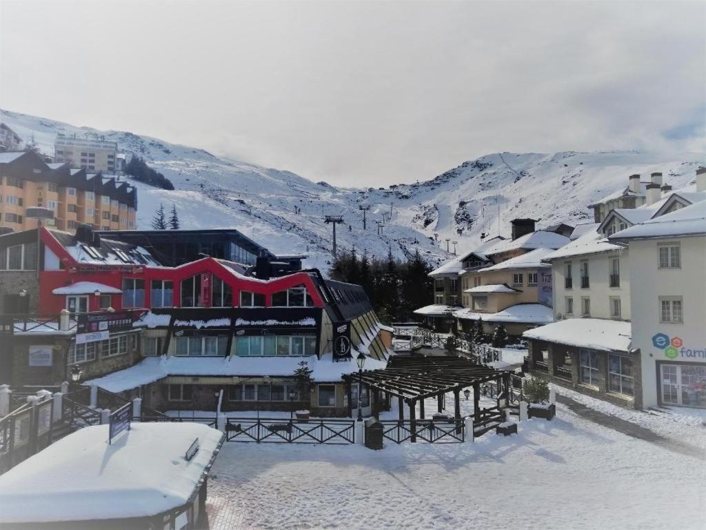 Ski Plaza Sierra Nevada & Zona Baja Екстер'єр фото